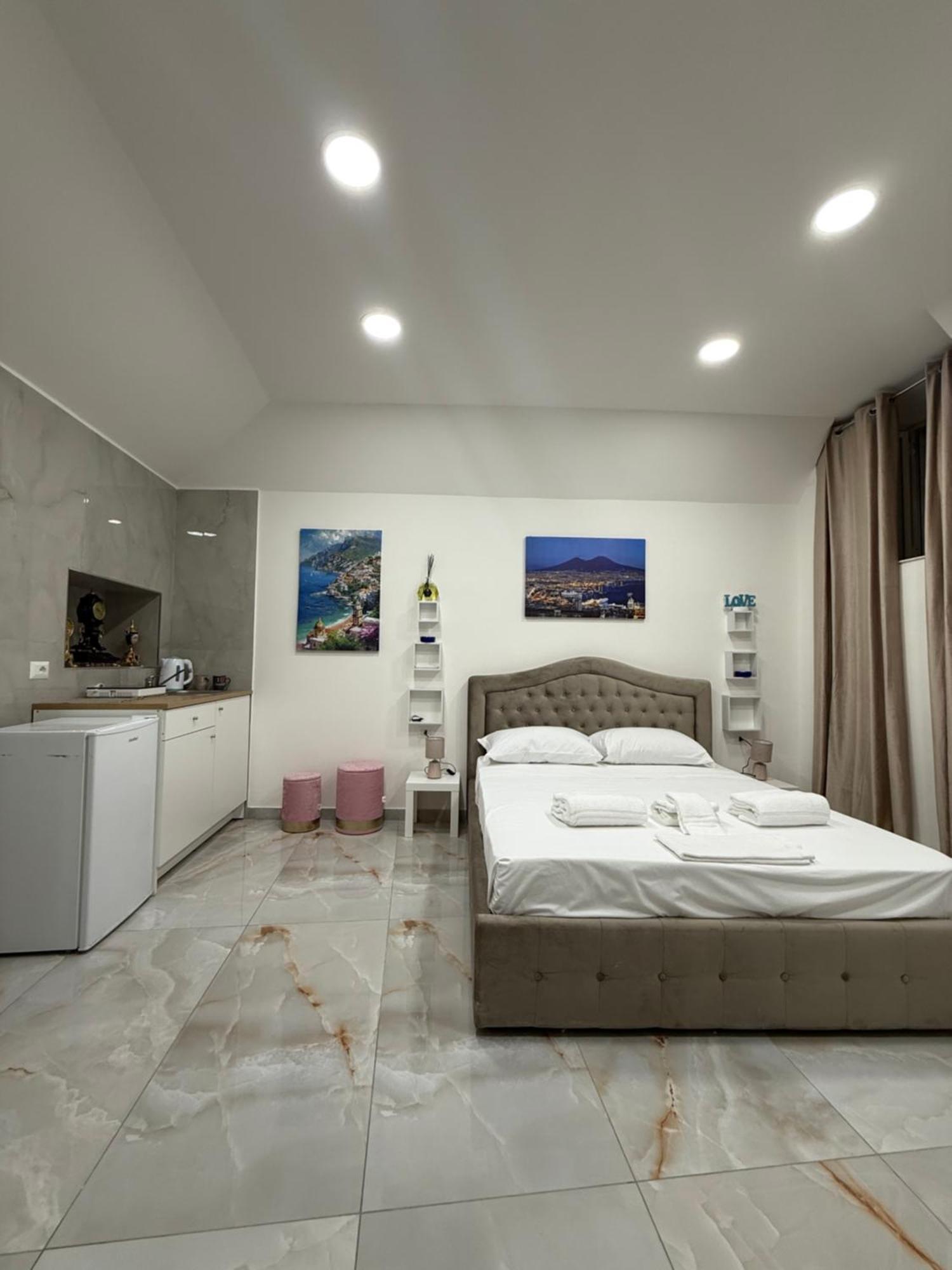 Caracciolo Suites 36 Naples Exterior photo